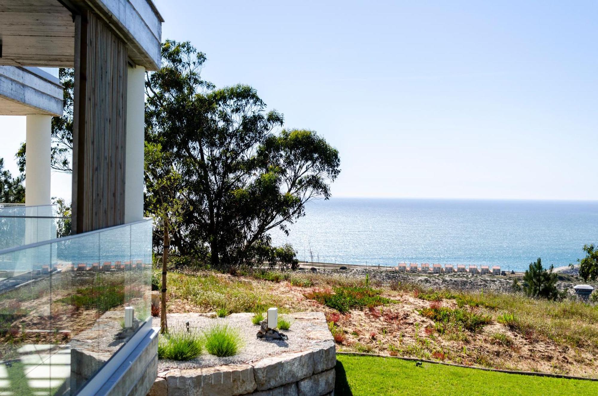 Mar A Vista - Condominium With Pool, Gym And Sea Views Nazaré Rum bild