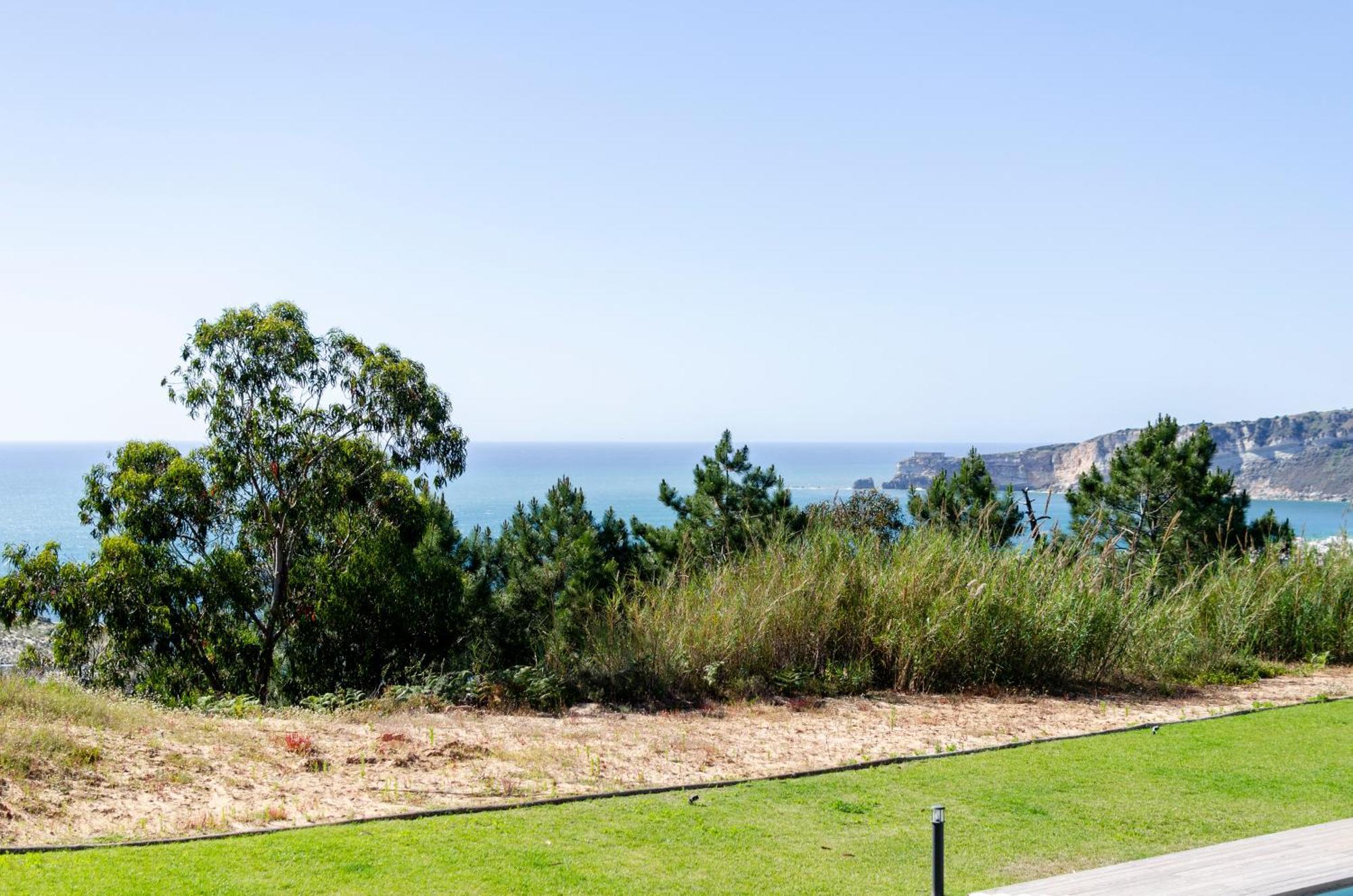 Mar A Vista - Condominium With Pool, Gym And Sea Views Nazaré Rum bild