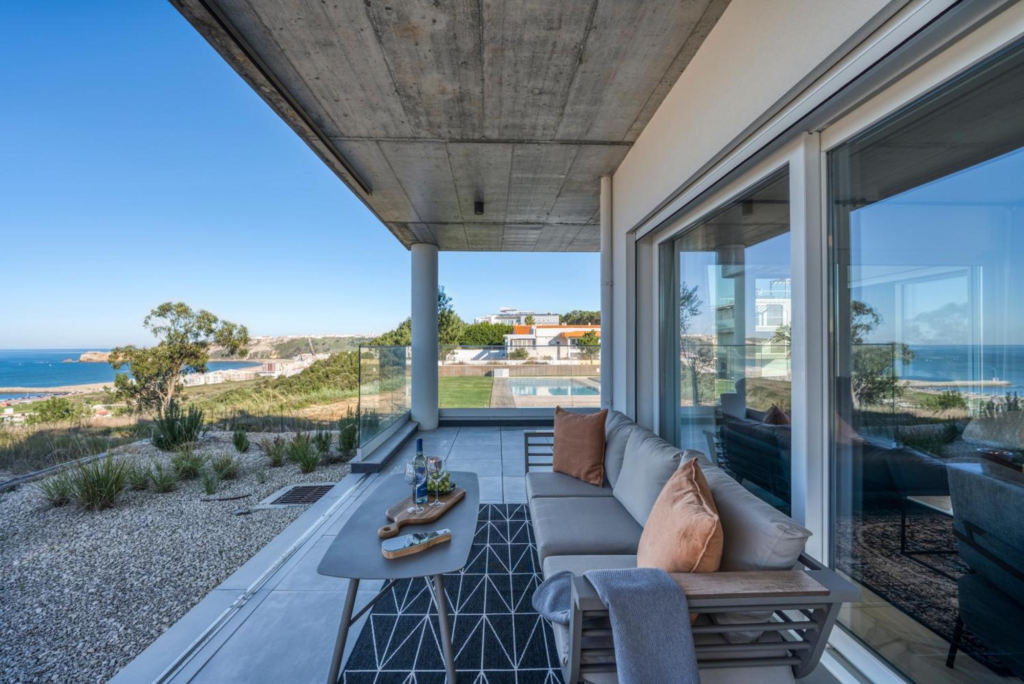Mar A Vista - Condominium With Pool, Gym And Sea Views Nazaré Rum bild