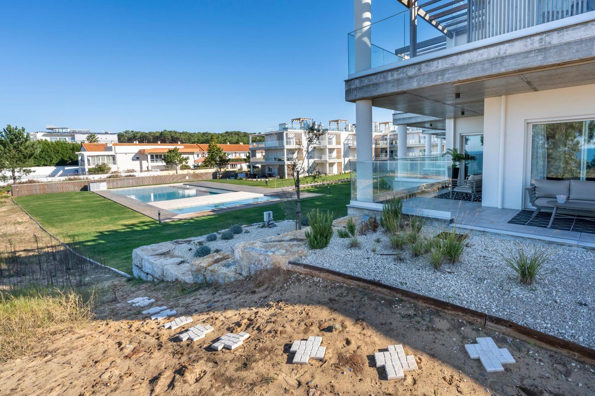 Mar A Vista - Condominium With Pool, Gym And Sea Views Nazaré Rum bild