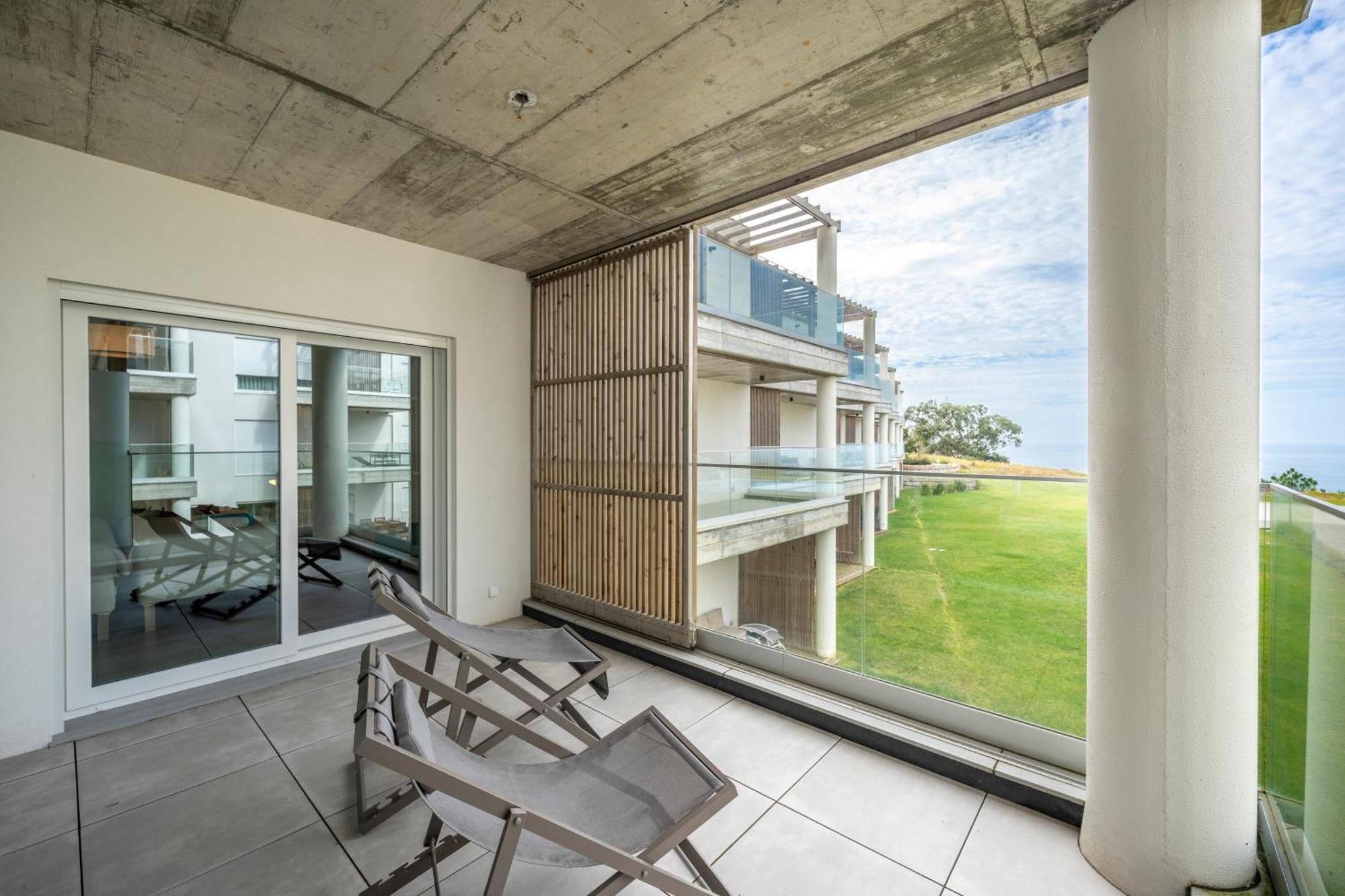 Mar A Vista - Condominium With Pool, Gym And Sea Views Nazaré Rum bild
