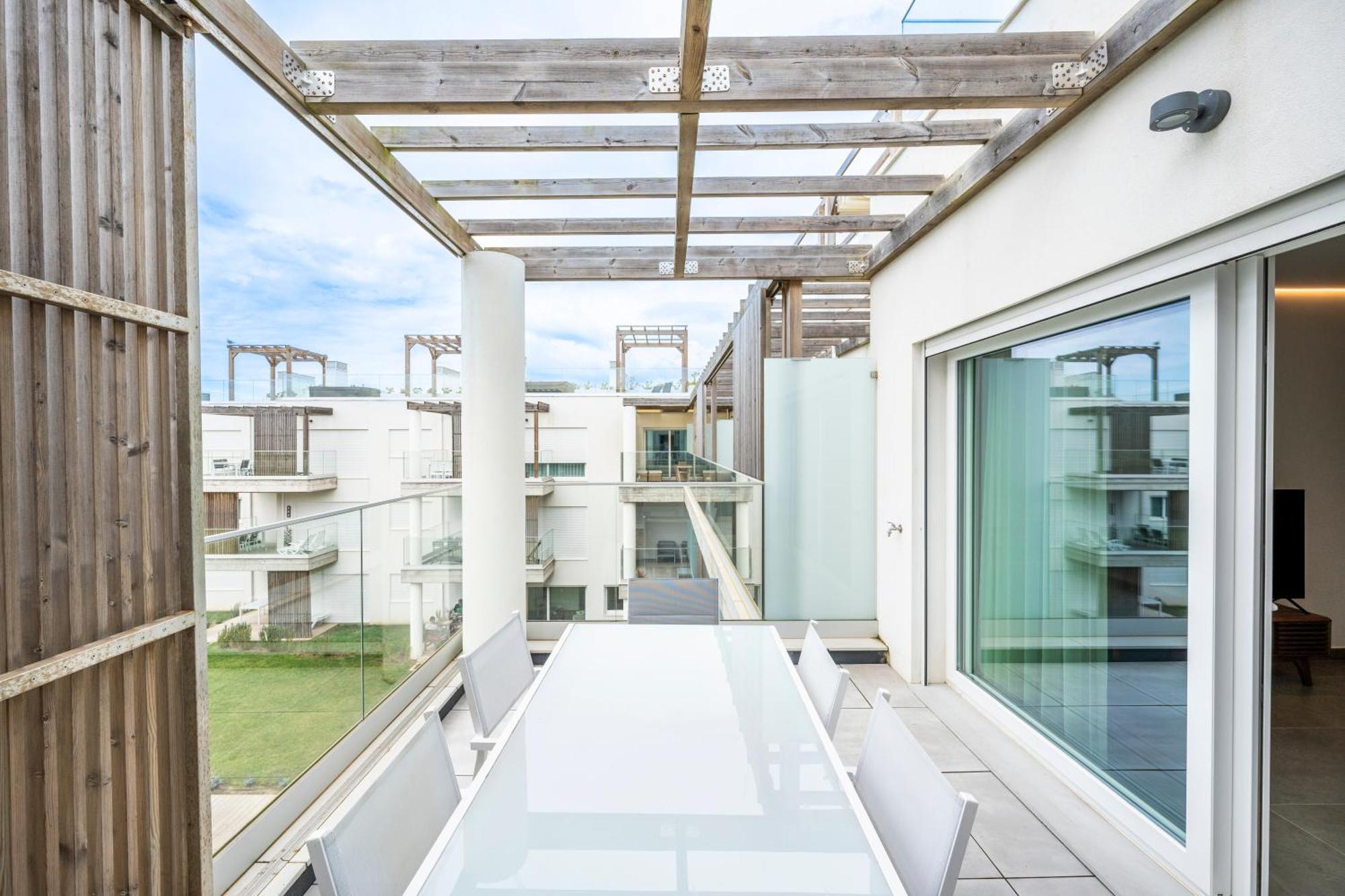 Mar A Vista - Condominium With Pool, Gym And Sea Views Nazaré Rum bild