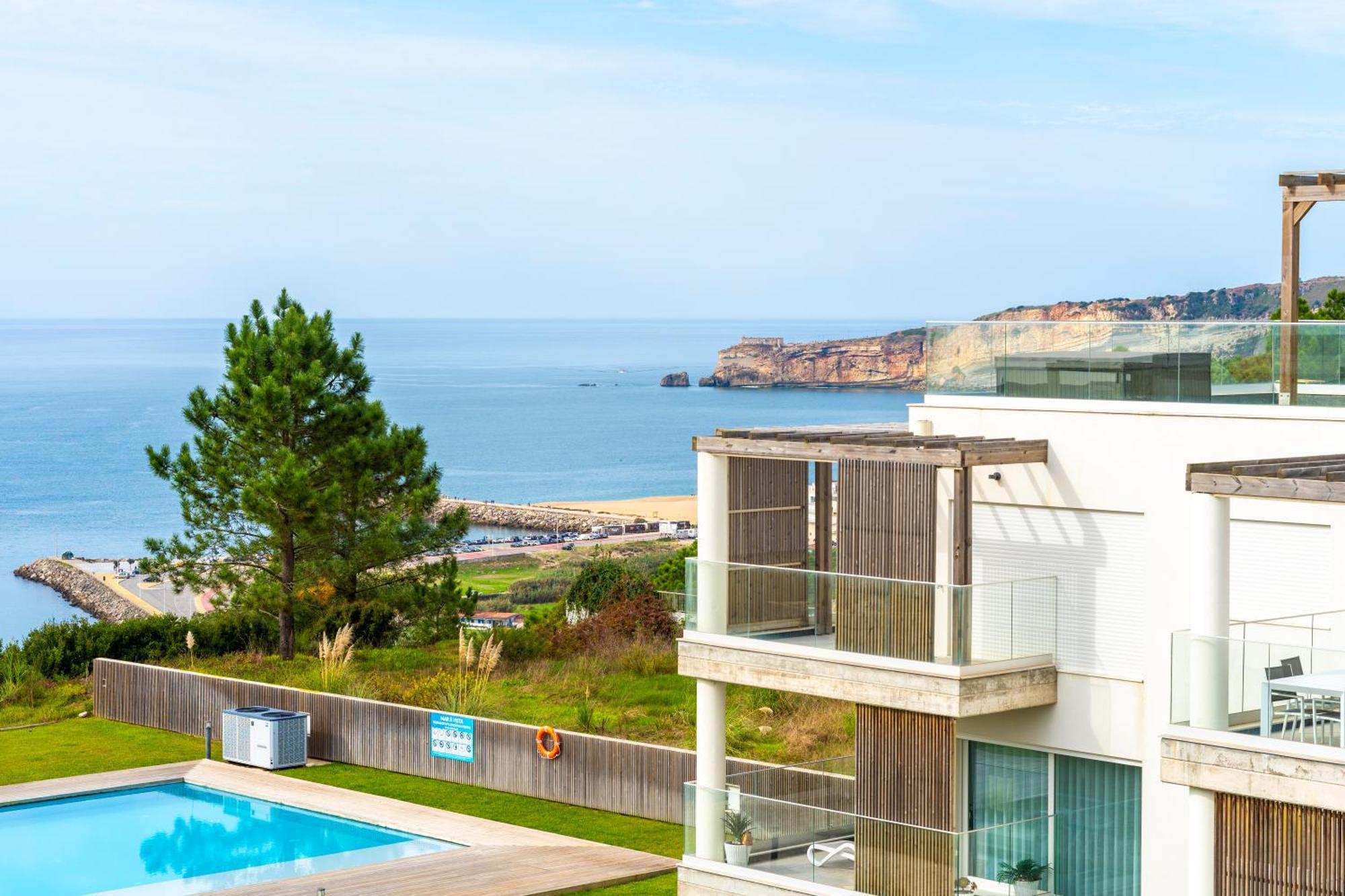 Mar A Vista - Condominium With Pool, Gym And Sea Views Nazaré Rum bild
